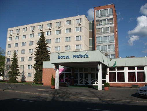   - Hotel Phőnix Tiszaújváros