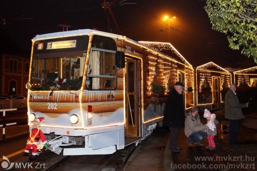   - Adventi Villamos