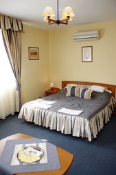   - Lévay Villa Hotel Miskolc